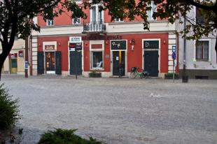 Gejzírekkel tarkított hullámtér