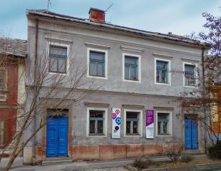 Kaleidoszkóp ház
