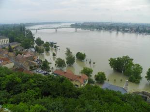 15-16 óra körül