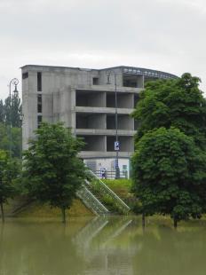 15-16 óra körül