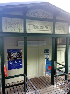Frauenbad, Zürich 2018.07...