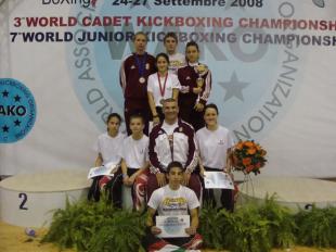 Kick Box Junior VB Esztergomi versenyzőkkel
